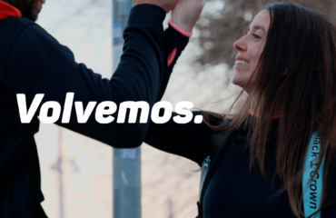 Volvemos.